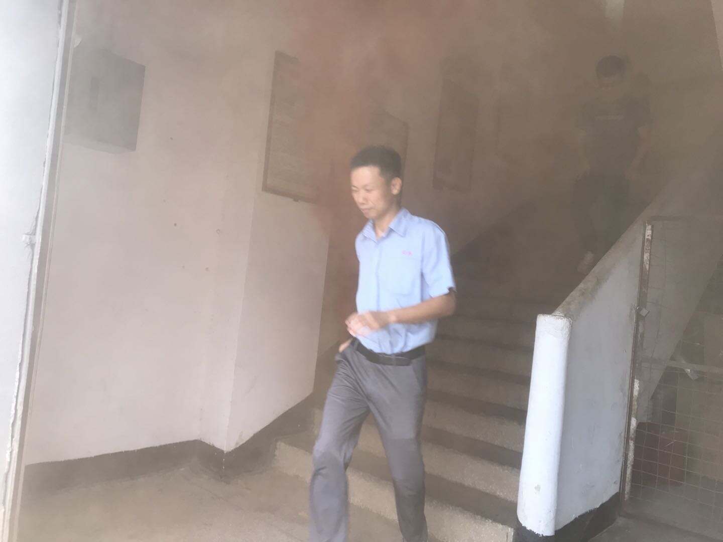 荣德机器人